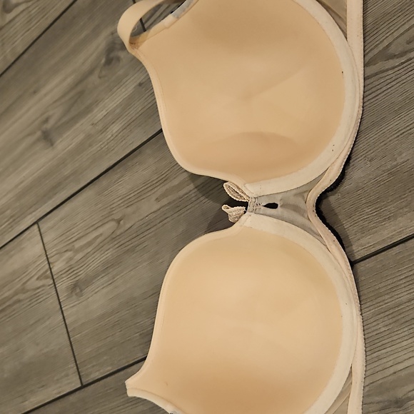 Vintage Body By Victoria Bra - Picture 5 of 7